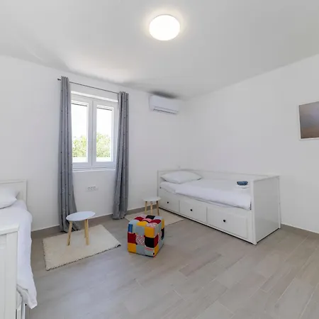 Vakantiehuis House Beram *